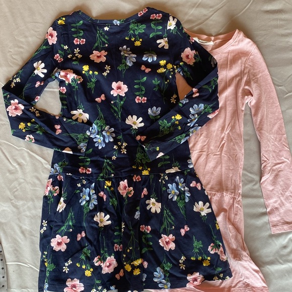 H&M three dress bundle. Size 4-6y and 5-6y. Polka dot, flowers, pink. - Picture 8 of 13